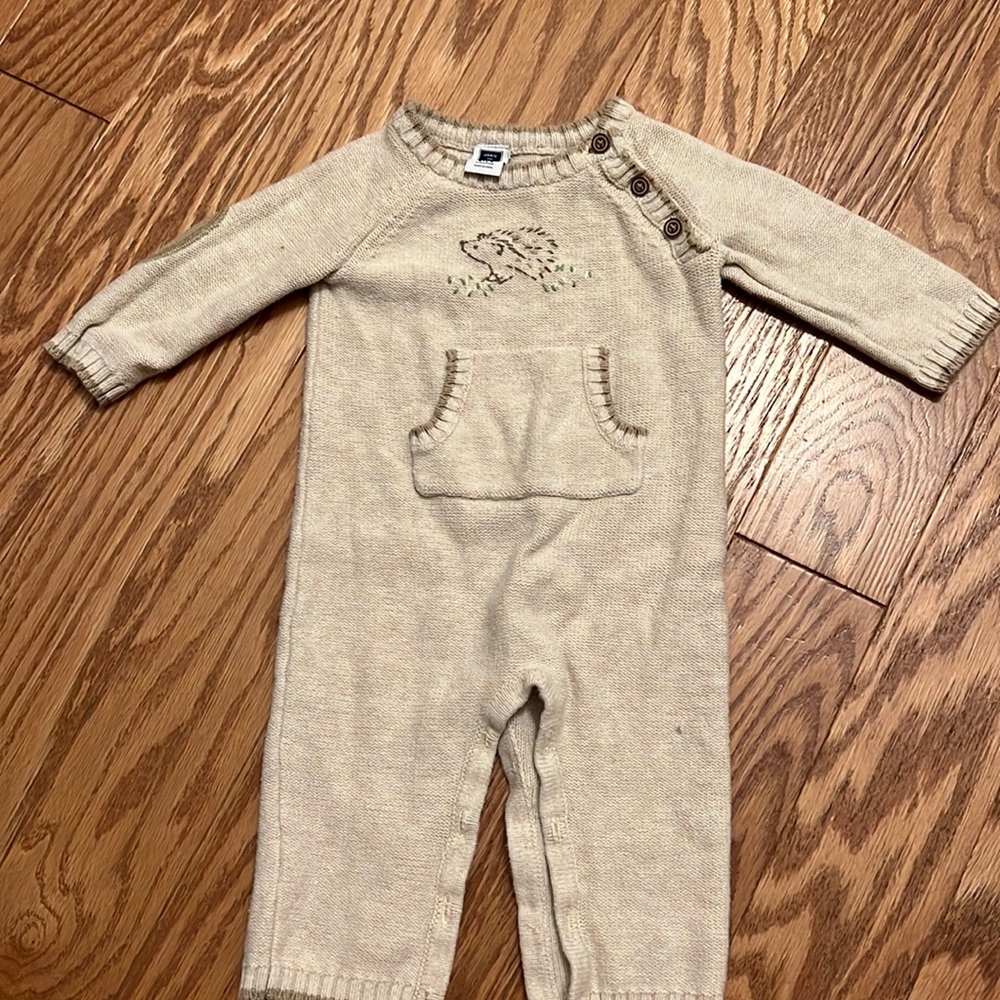 Janie and jack knit onsie with hedgehog